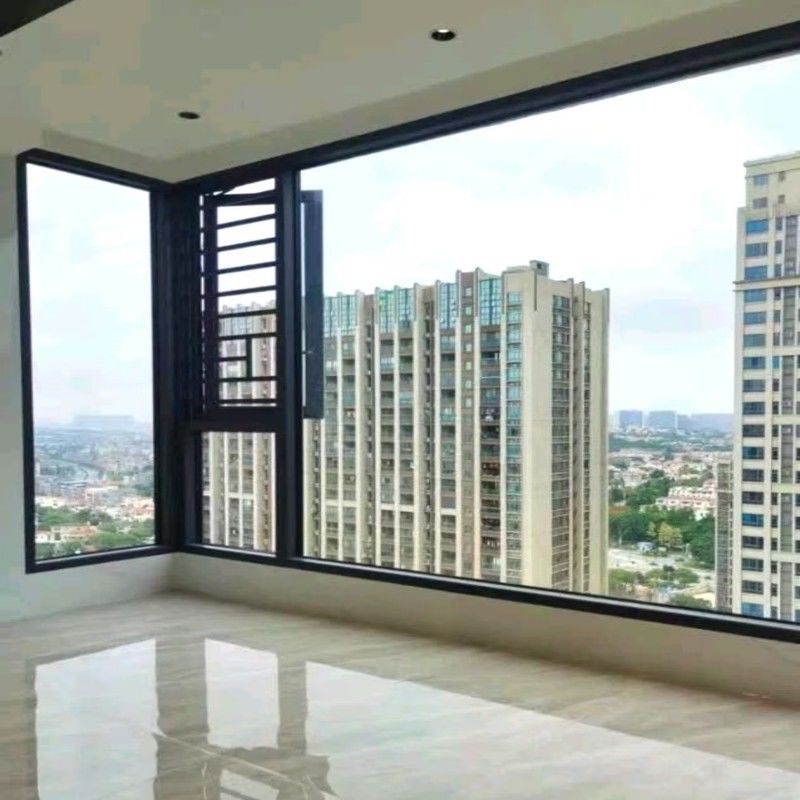 現代のデザイン ハンドクランク アルミ製 カーセメント 窓 R型 衝突防止コーナー