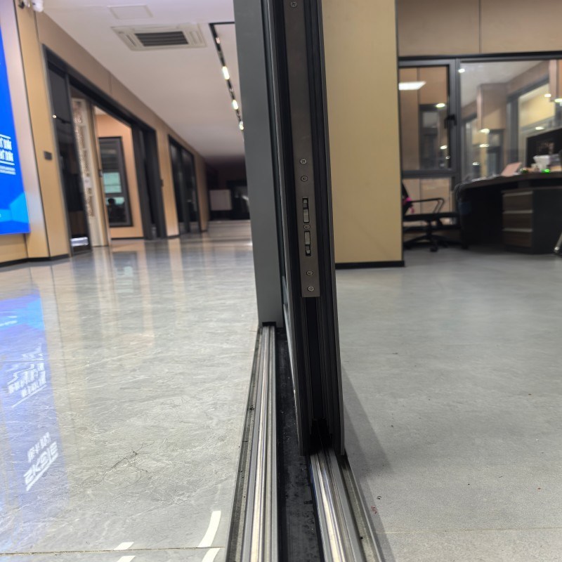China Supplier Energy-Efficient Thermal Break Narrow Frame Aluminum Sliding Door with Double Glazed